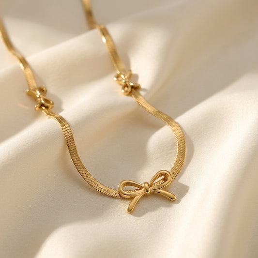 Luna Bow Chain Pendant Necklace