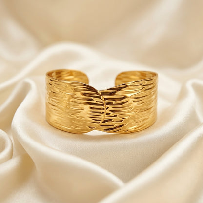 Minimalist Stainless Steel Gold Cuff Bracelet for Women